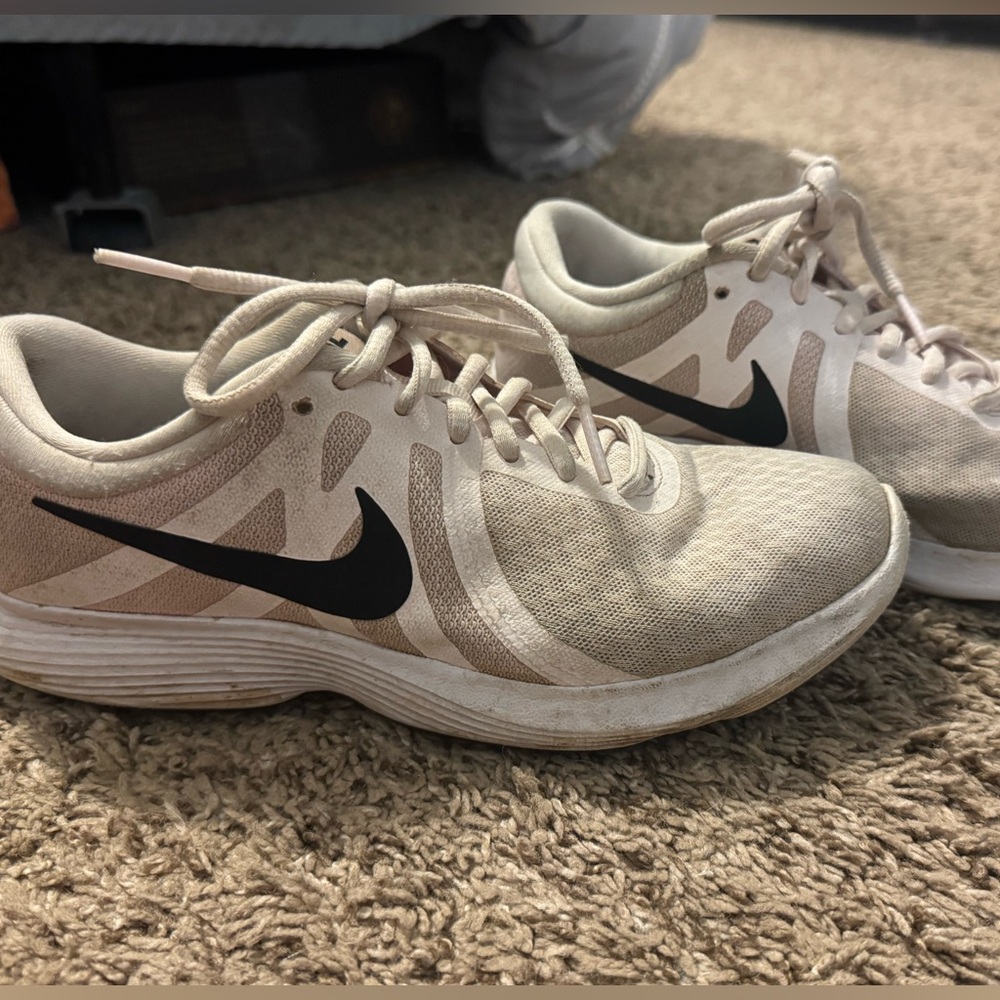 Nike Cream and Brown Athletic Sneakers